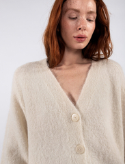 MAUD - Sanna Cardigan - swetry rozpinane - off white - 2