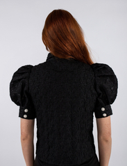 MAUD - Talia Shirt - short-sleeved blouses - black - 3
