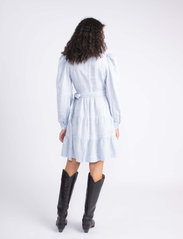 MAUD - Agnes Linen Dress - wrap dresses - blue - 3
