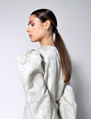 MAUD - Bella Dress - odzież imprezowa w cenach outletowych - off white - 5