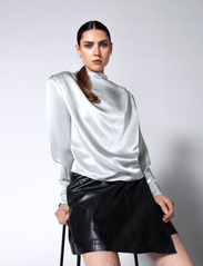 MAUD - Dina Blouse - bluzki z długimi rękawami - silver - 6
