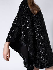 MAUD - Kimono Dress - pailletkjoler - black - 5