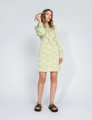 MAUD - Ava Dress - korte kjoler - floral - 2
