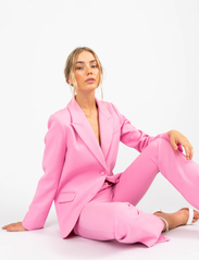 MAUD - Elvira Blazer - ballīšu apģērbs par outlet cenām - pink - 8