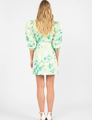 MAUD - Gaia Dress - odzież imprezowa w cenach outletowych - green - 5