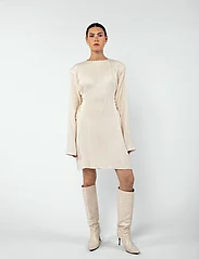 MAUD - Amelia Dress - festklær til outlet-priser - off white - 2