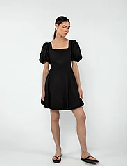 MAUD - Camilla Dress - feestelijke kleding voor outlet-prijzen - black - 2