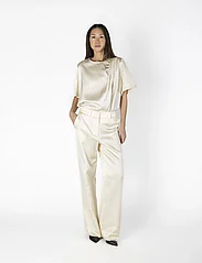 MAUD - Dina Trouser - vakarėlių drabužiai išparduotuvių kainomis - off white - 6