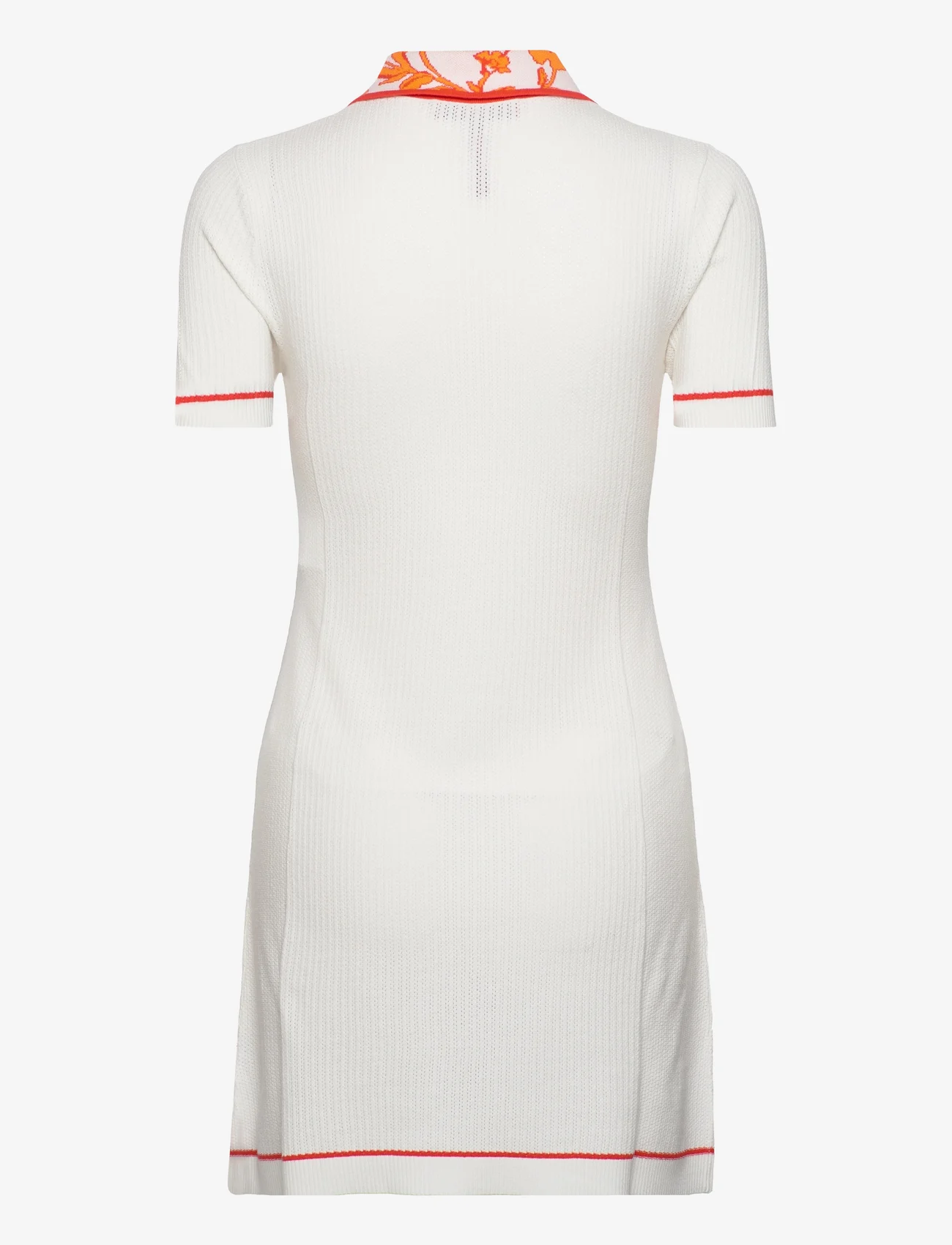 Max&Co. - ALLEY - t-shirt jurken - ivory pattern - 1