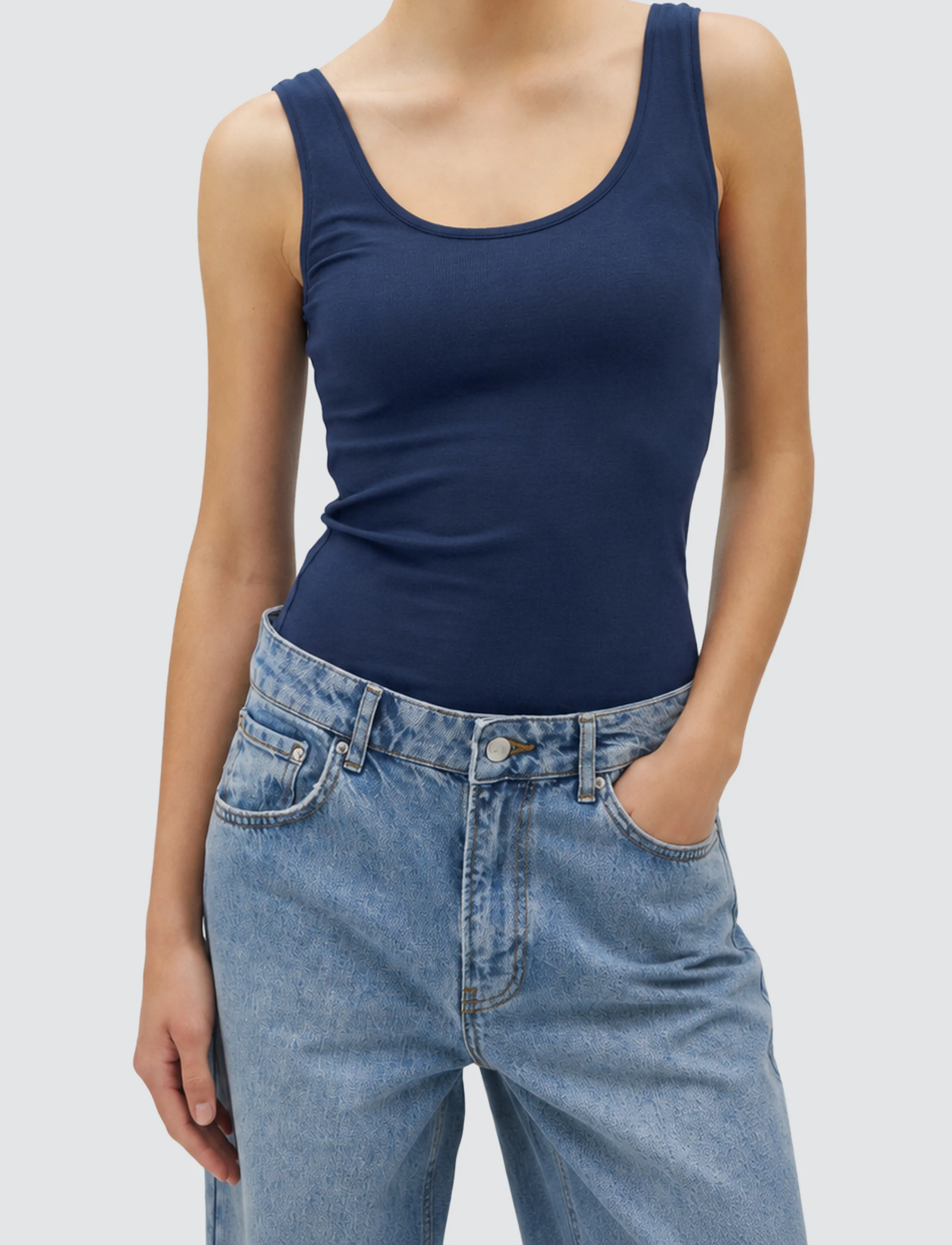 MBYM - Sina - navy blue - 3