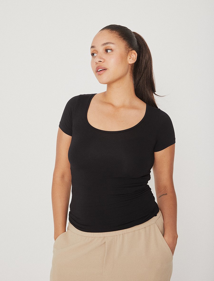 MBYM - Siliana - t-shirts - black - 3