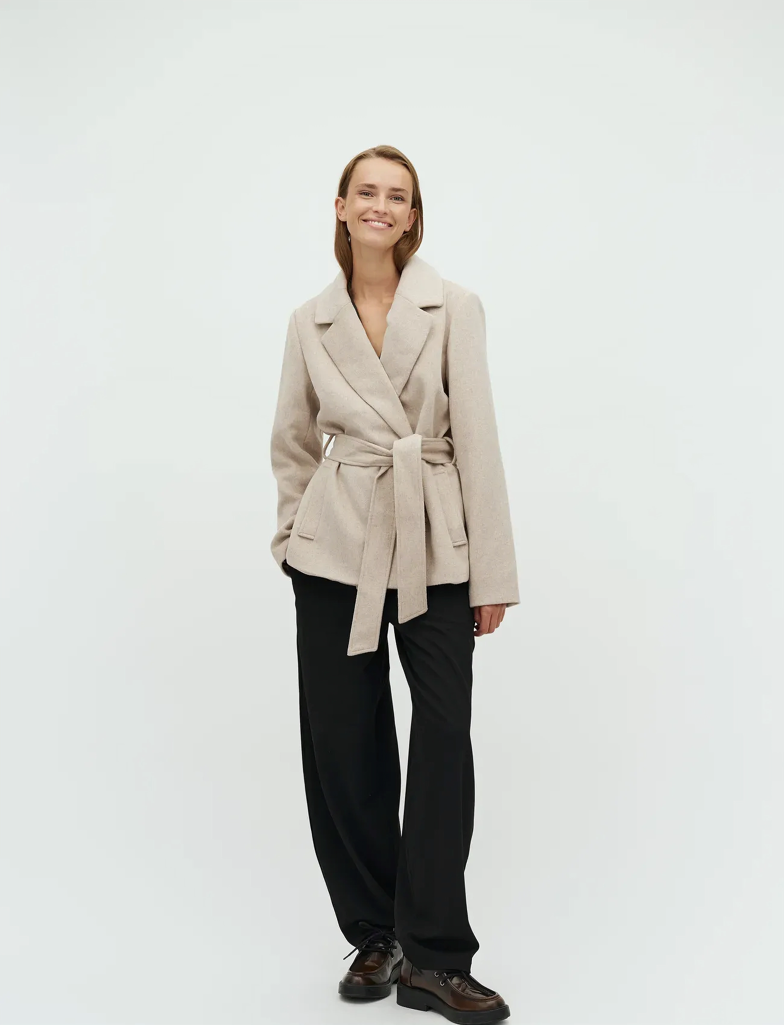 mbyM Tanni Short-M - Jakker & Frakker - OATY MELANGE / beige