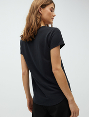 mbyM - Luvanna-M - t-shirts - black - 3