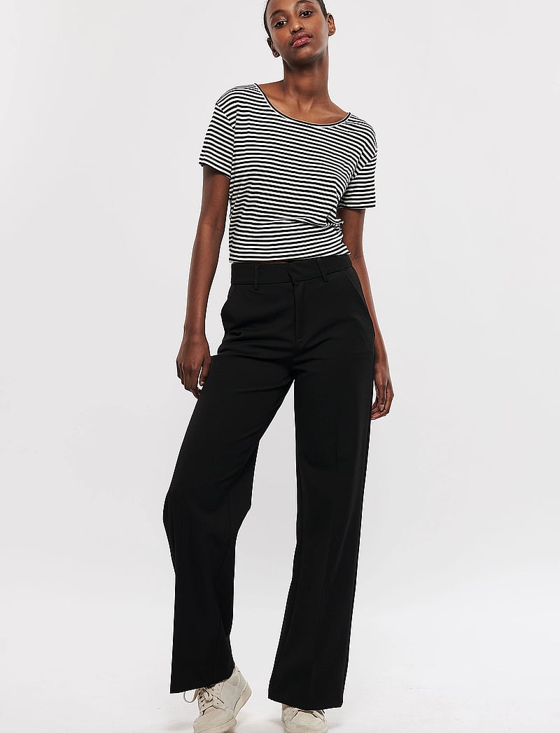 mbyM - Lucy-M - kostymbyxor - black - 0