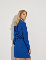 mbyM - Sloanna-M - skjortklänningar - sail blue - 3