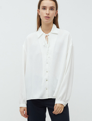 mbyM - Patina-M - long-sleeved shirts - white - 3