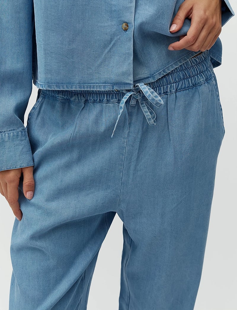 mbyM - Berin-M - sirge säärega püksid - blue soft wash - 4
