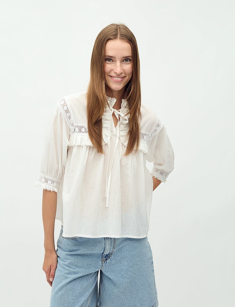 mbyM - Gerlina Short-M - lühikeste varrukatega pluusid - white - 0