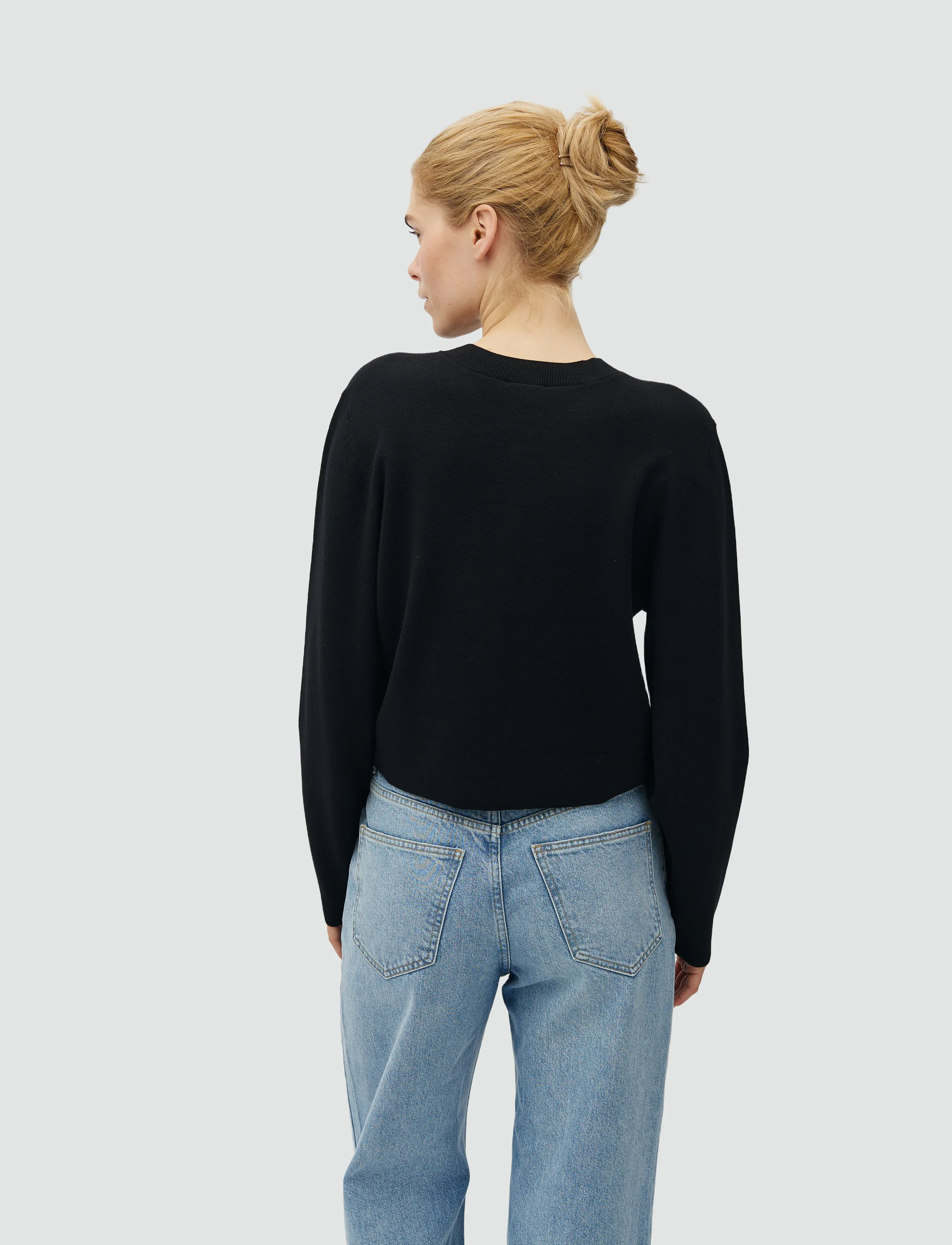 MBYM - Joselin-M - koftor - black - 4