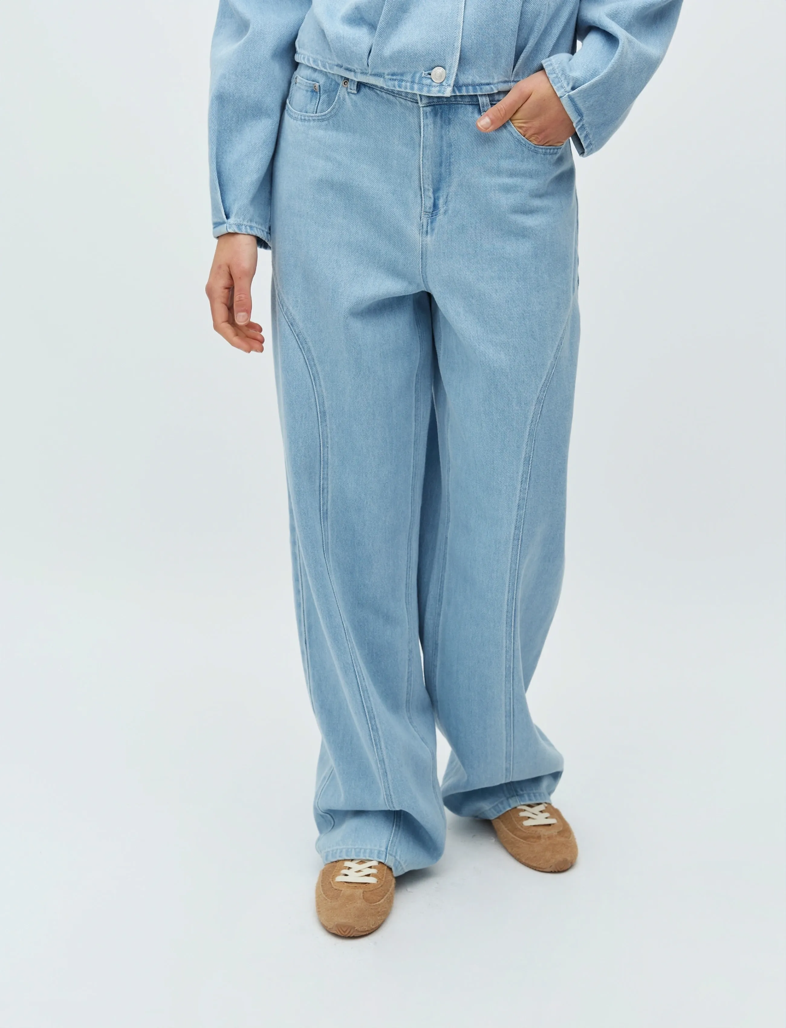 mbyM - Lixia-M - laia säärega teksad - light soft wash - 2