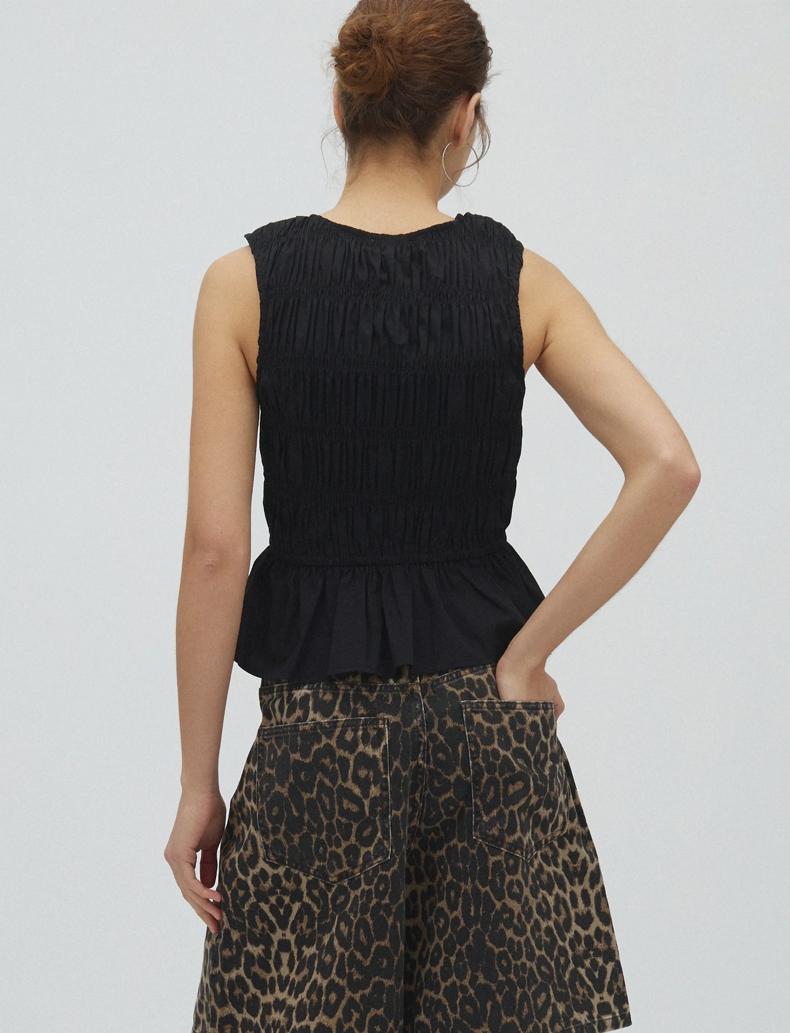 mbyM - Cyra-M - mouwloze tops - black - 3