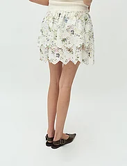 mbyM - Minnah-M - kurze röcke - florissa print - 3