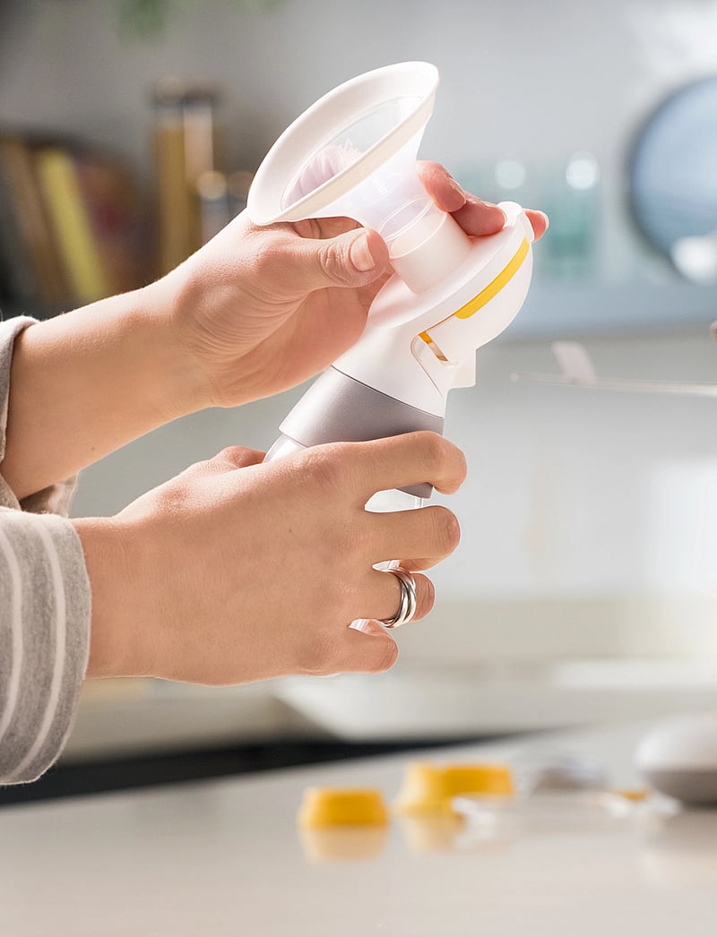 Medela - PersonalFit Flex breastshield - milchpumpen & zubehör - white - 0