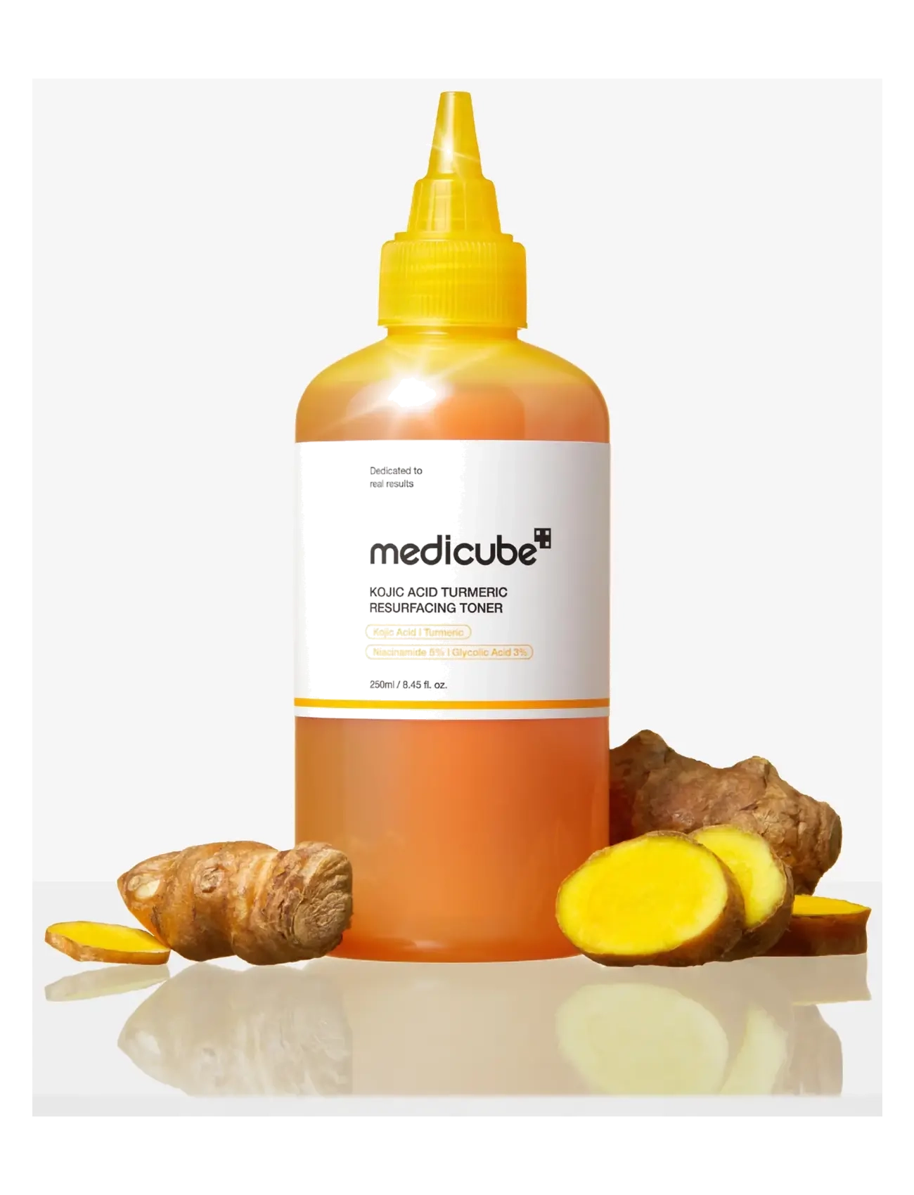 Medicube - Medicube - Kojic Acid Turmeric Resurfacing Toner (250ml.) - eksfolierende tonere - clear - 2