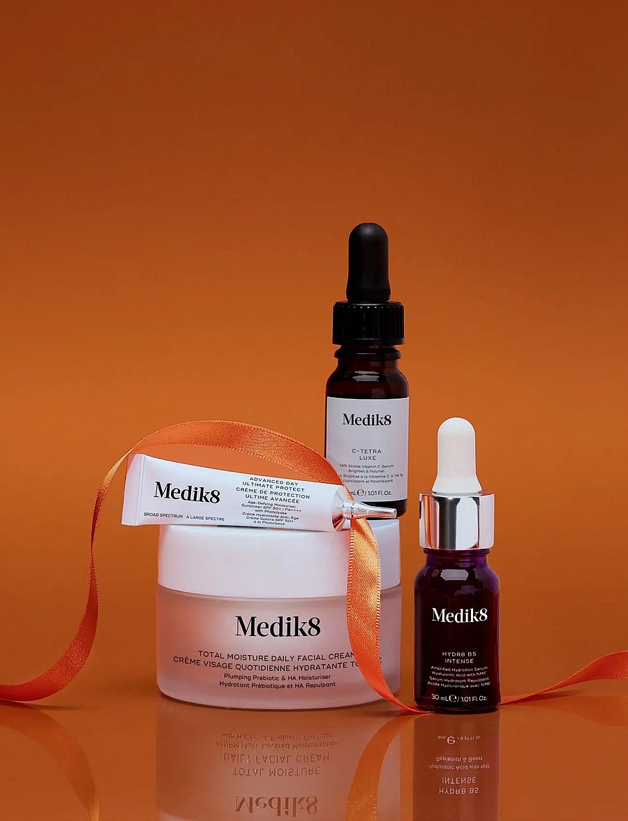 Medik8 - Radiance Ritual: C-Tetra Luxe, Hydr8 B5 Intense, Total Moisture Cream, Advanced Day SPF50+ - clear - 2