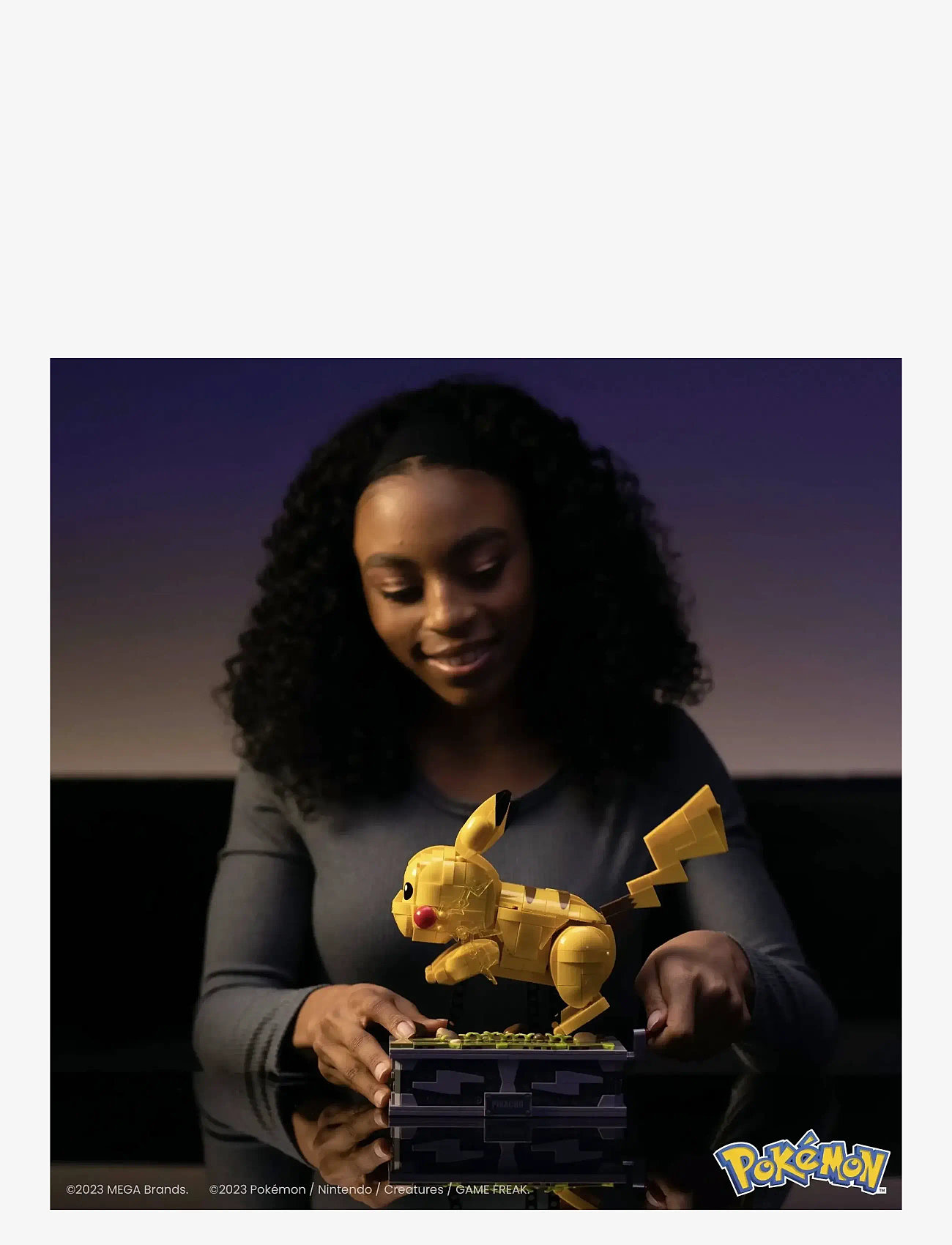 MEGA Pokémon - Pokémon Motion Pikachu Building Brick Set with Mechanized Motion (1095 Pieces) - byggesæt - multi color - 2