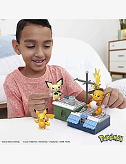 MEGA Pokémon - Pokémon Pikachu Evolution Set - byggesæt - multi color - 5