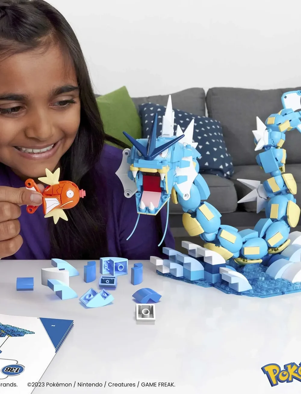 MEGA Pokémon - Pokémon Magikarp Building Toy Kit with 2 Action Figures (411 Pieces) for Kids - kubbasett - multi color - 0