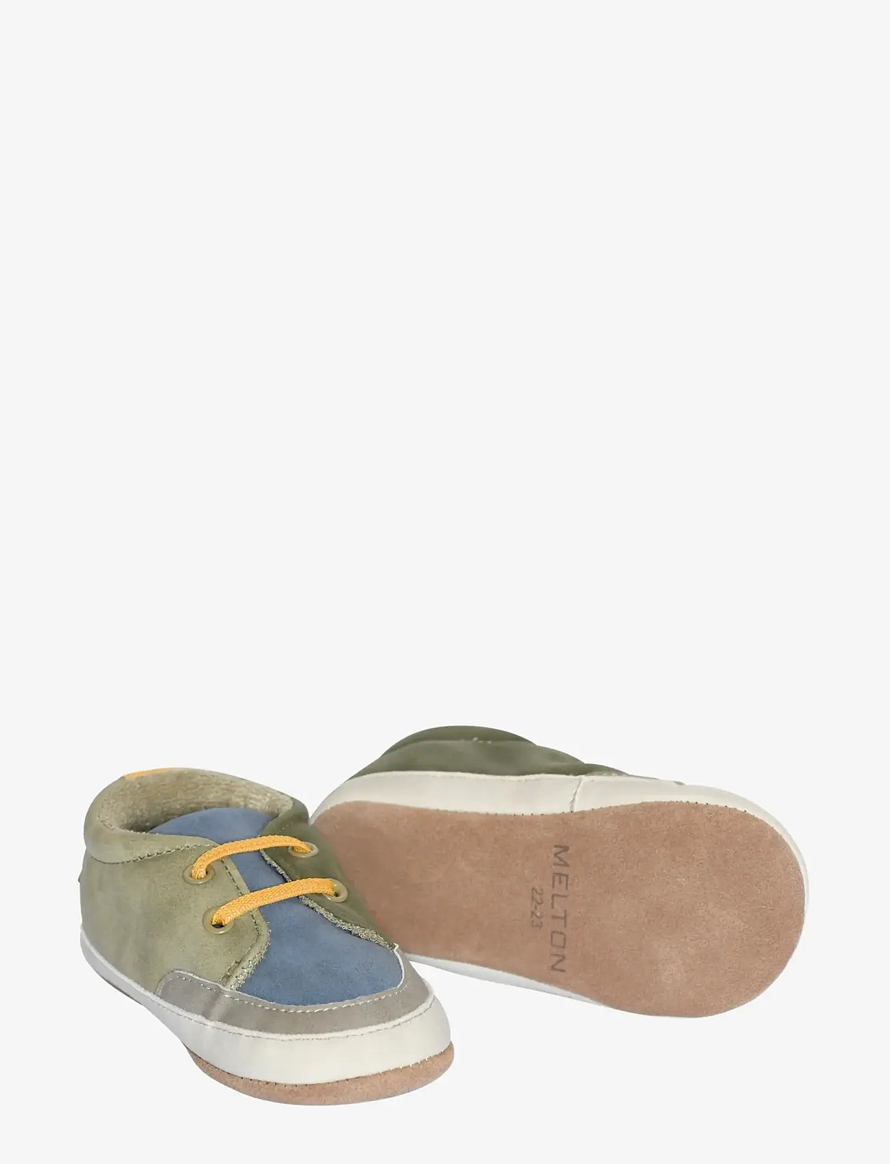 Melton - Sporty slippers - baby tossor - dried herb - 1
