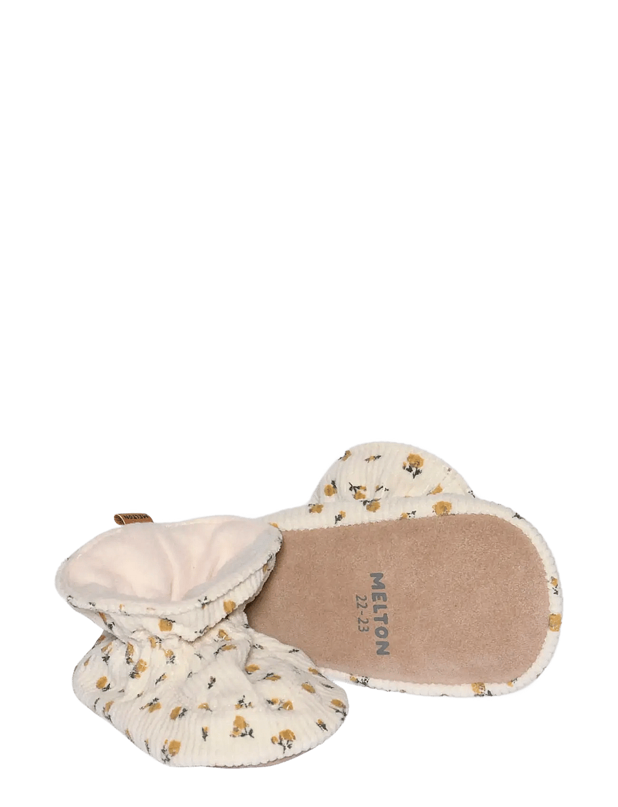 Melton - Floral textile slippers - gift ideas - ecru - 1