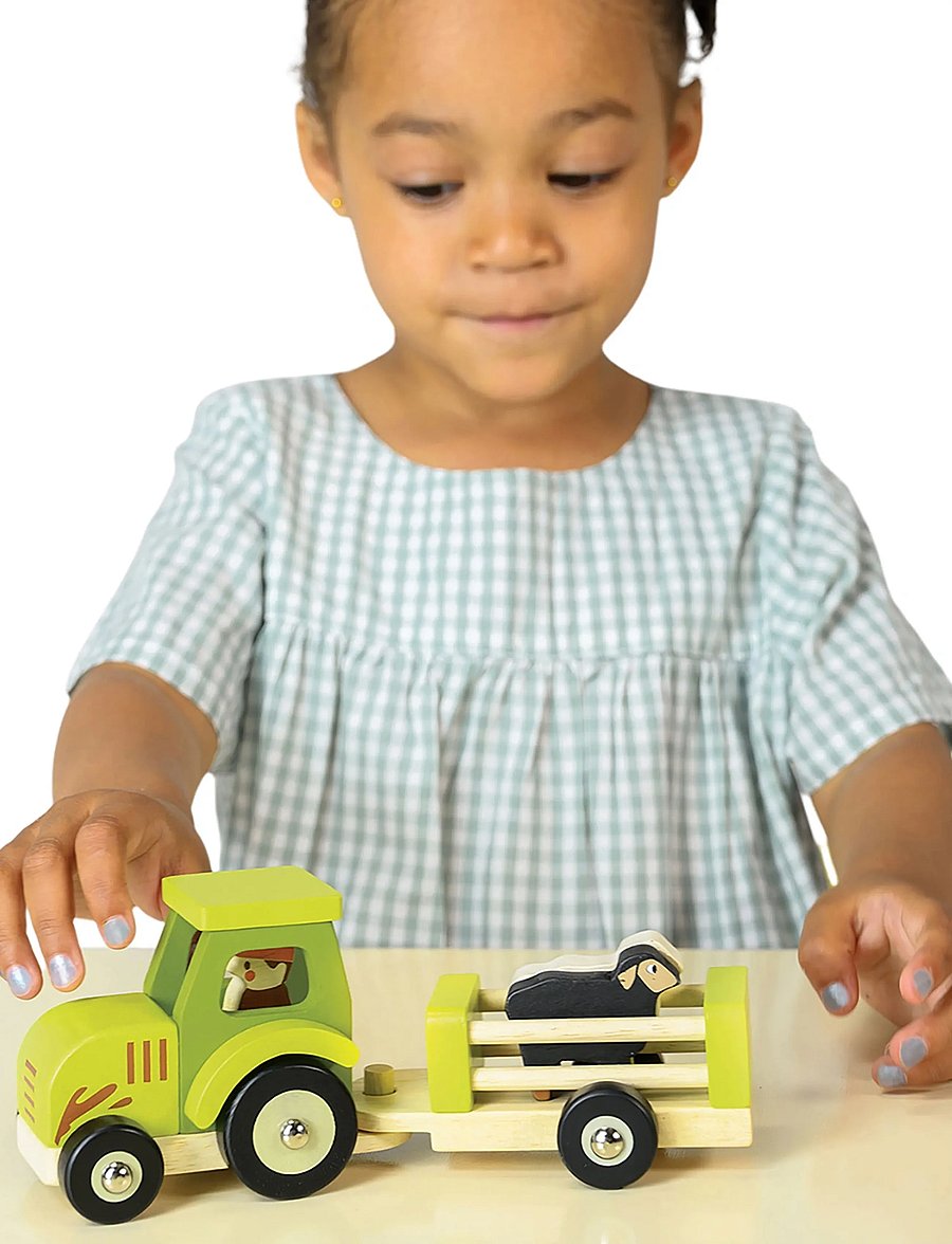 Mentari - Tractor with Trailer and Sheep - puidust kujud - green - 0