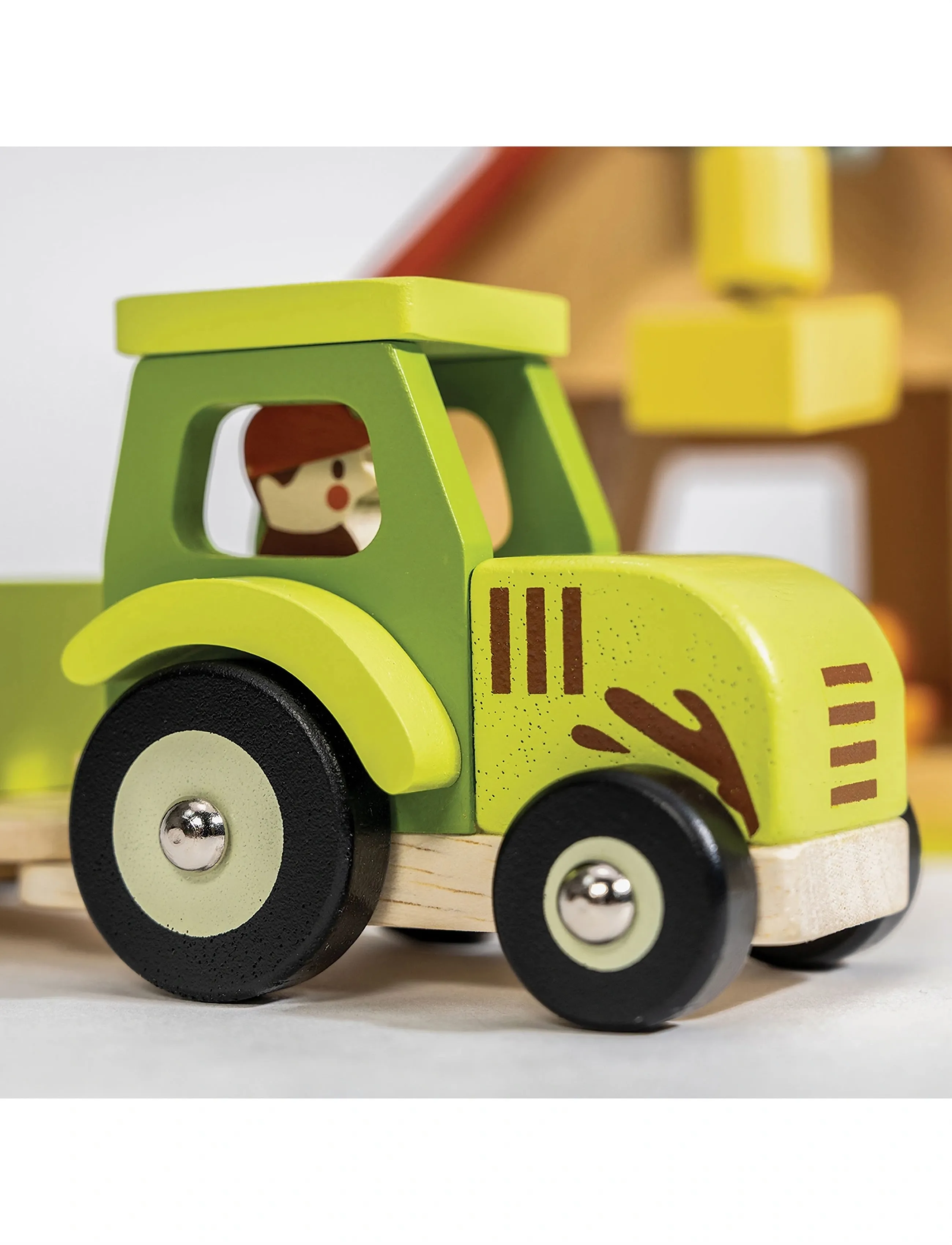 Mentari - Tractor with Trailer and Sheep - träfigurer - green - 3