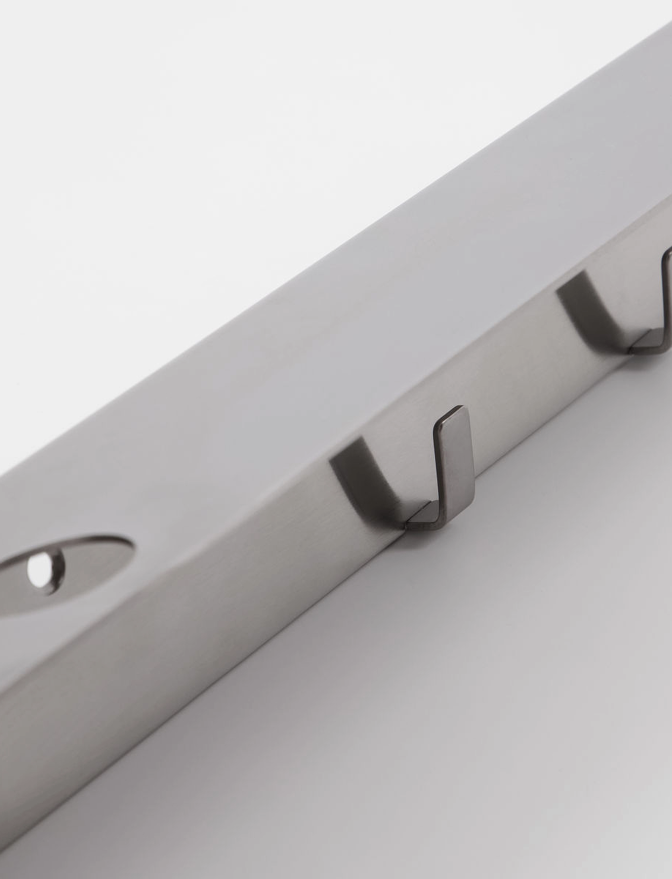 meraki - Bottle hanger with hooks, Brushed s - hyllyt - brushed silver finish - 4