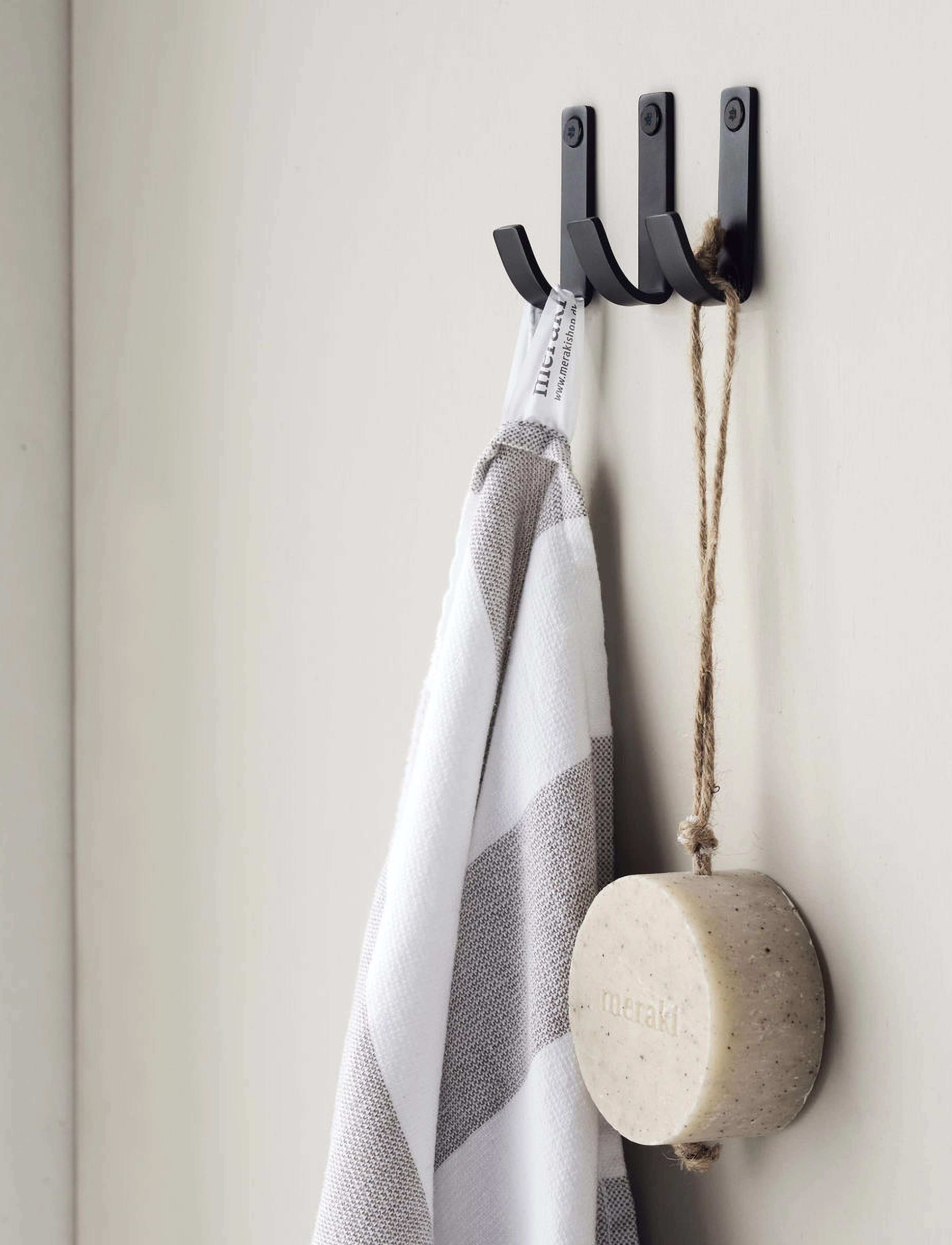 meraki Hooks, Mkthapsus, Brushed Black Fin, 120 g, Black, Knager Og Knopper > Knager, Unisex