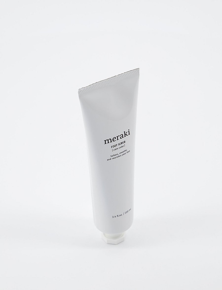 meraki - Foot scrub, Calm cedar, Cosmos Organic - jalkavoiteet - white - 0