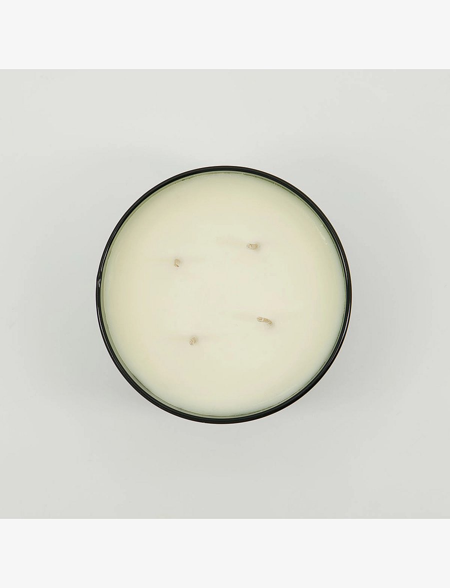 meraki - Scented candle, Oud Leaf, 340 g - green - 2