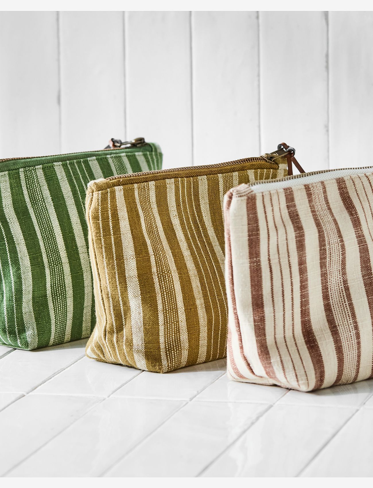 meraki - Makeup pouch, MKDark Olive, 22x14x7 cm - smink - dark olive - 0