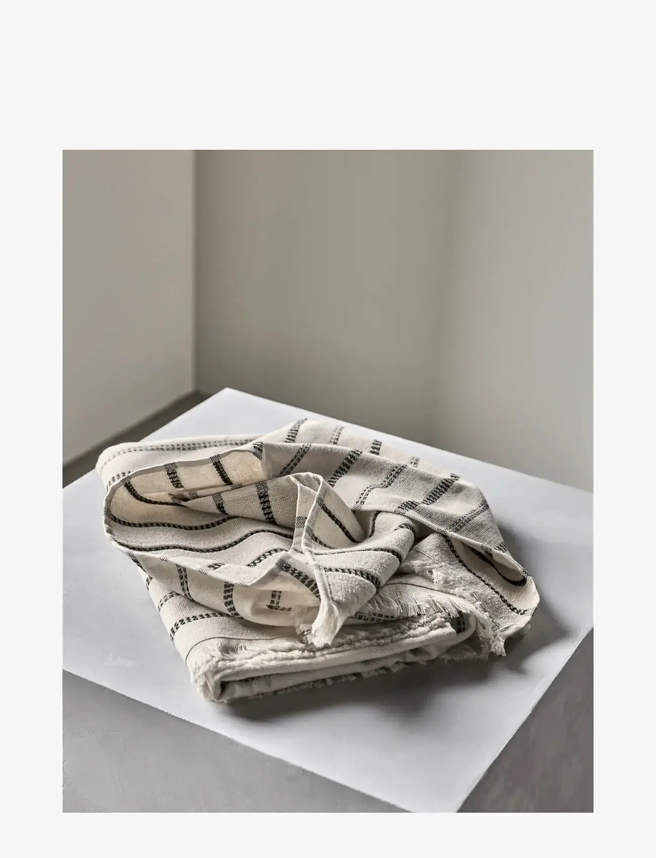 meraki - Towel, MKTrue, Off-white, Black - håndklæder - off-white, black - 2