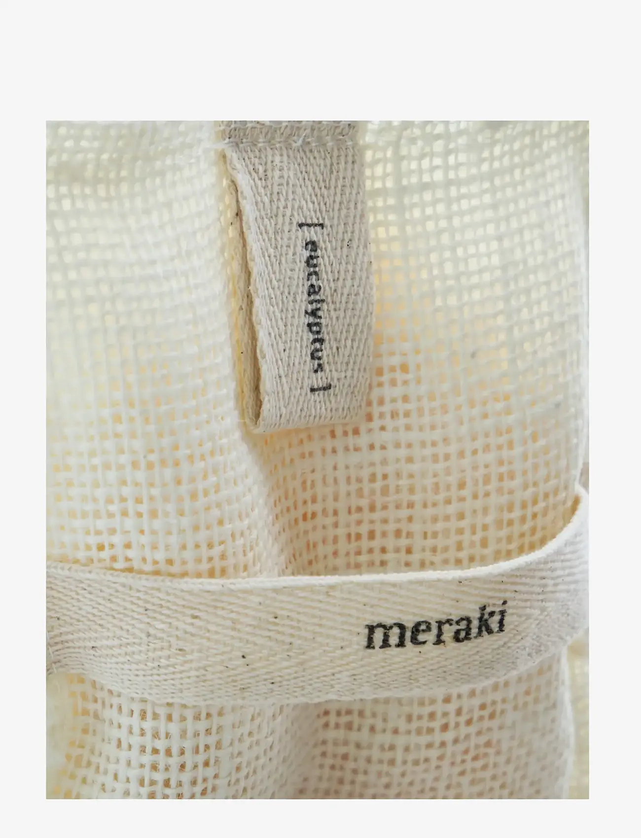 meraki - Bath mitt, Eucalyptus, 140 g - skrubb & exfoliators - kropp  - beige - 2