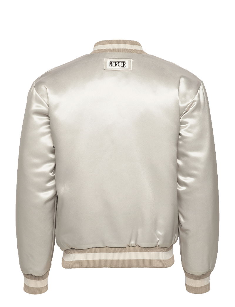 Mercer Amsterdam - The Mercer Varsity Party - kolledžijakid - sand - 1