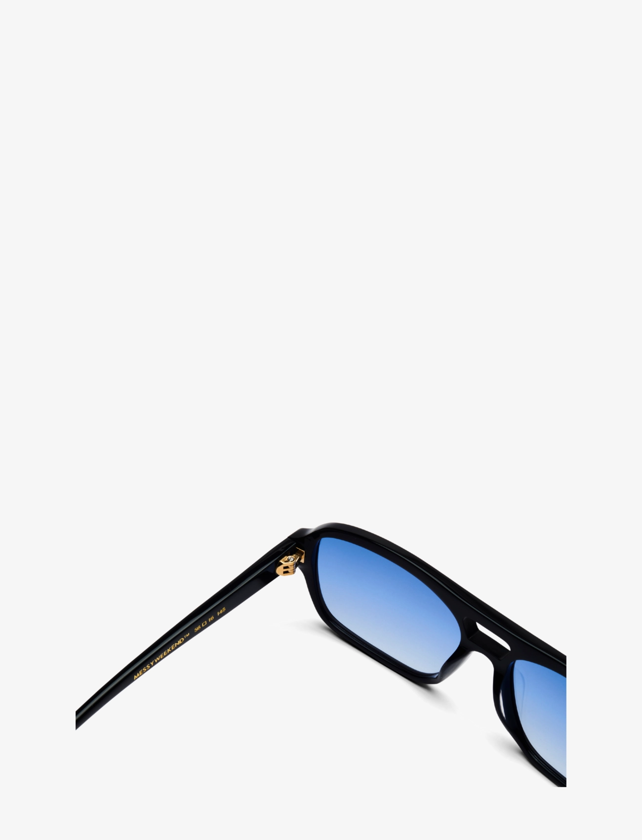 MessyWeekend - BURT - black gradient blue - 3