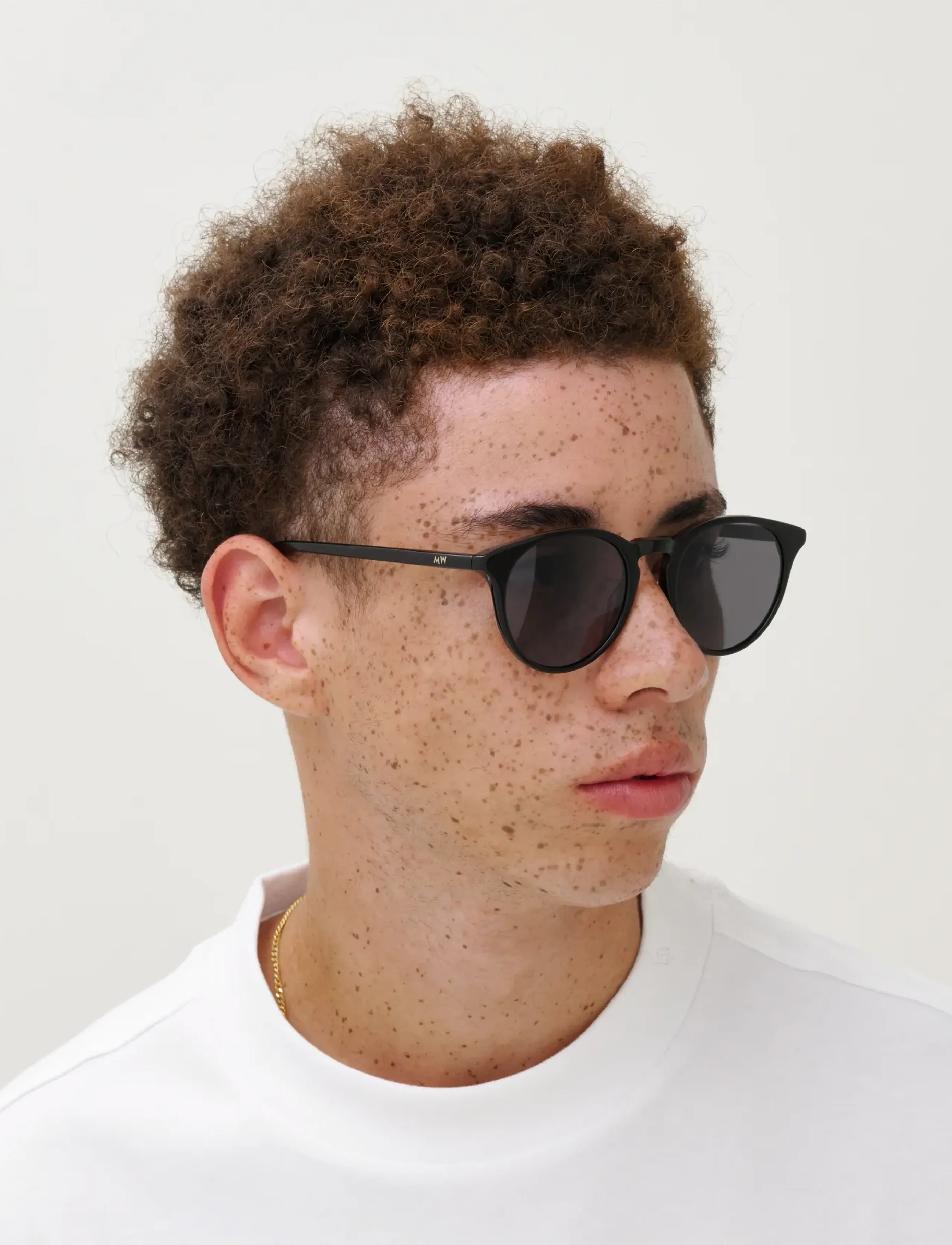 MessyWeekend New Depp, One Size, Sunglasses, Schwarz - Round Frame Frauen