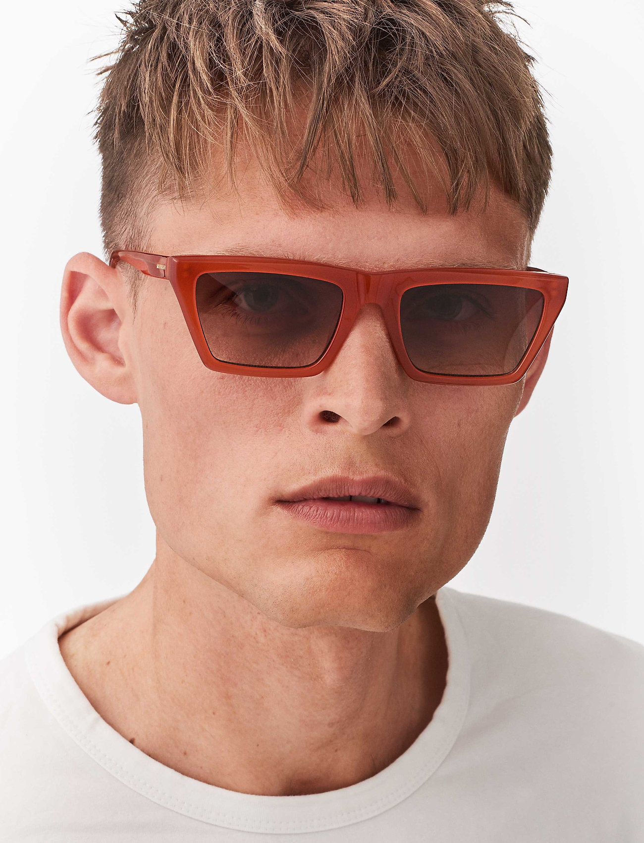 MessyWeekend Corey, One Size, Sunglasses, Rot - D-frame- Wayfarer Frauen