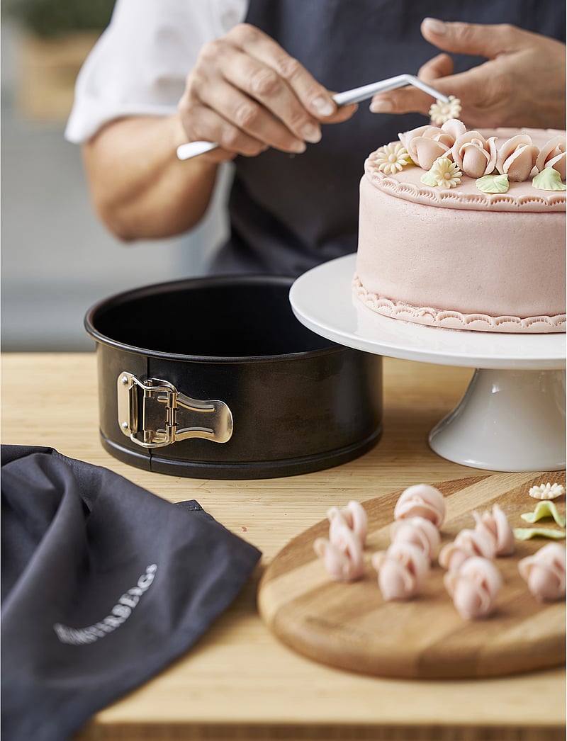 Blomsterbergs - Cake tin - keks- & kuchenformen - black - 4