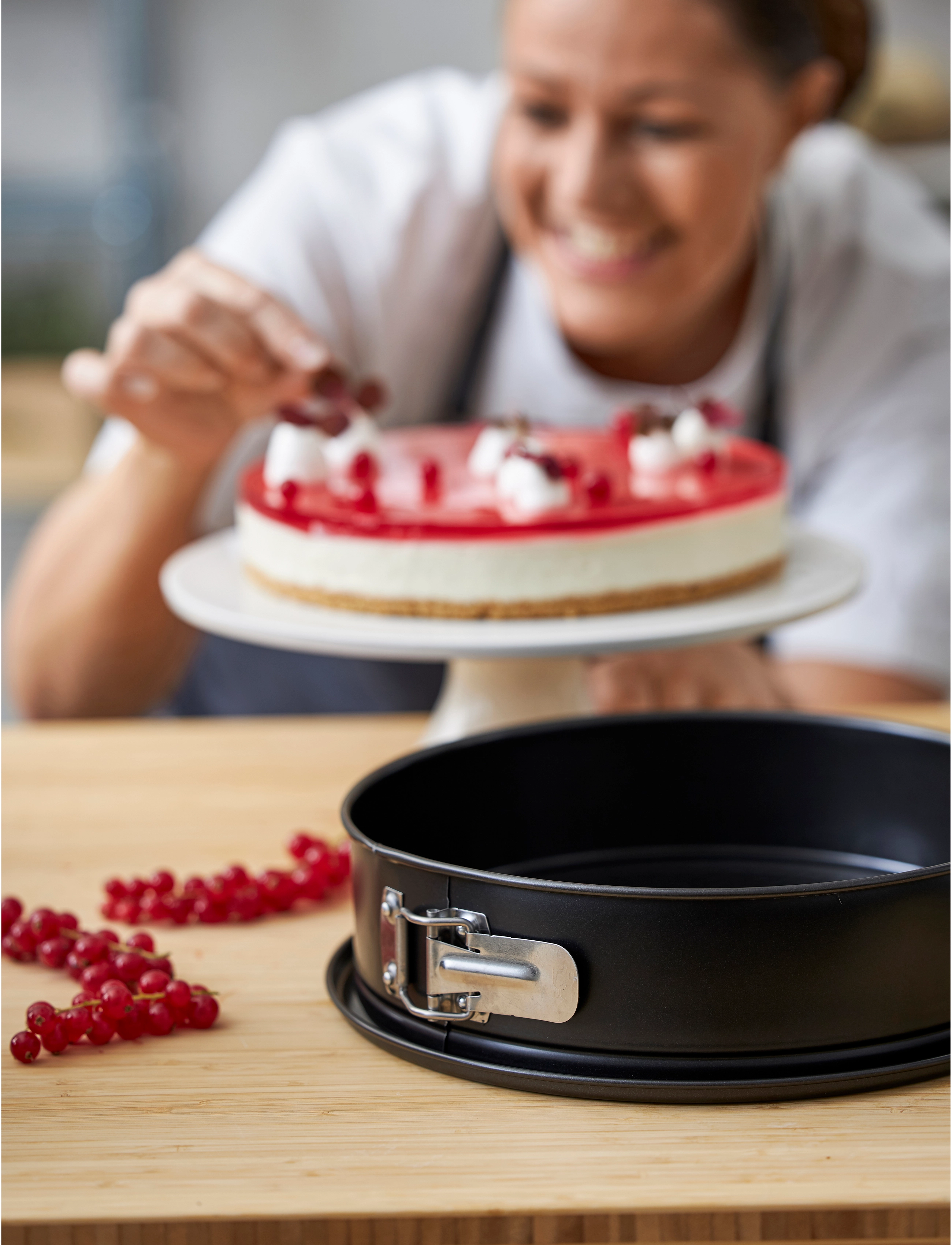 Blomsterbergs Springform, 26 cm, Baking Tins, Schwarz - Cookies- & Cake Homeware