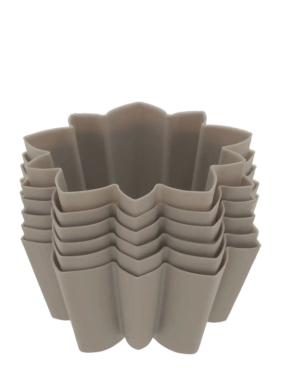 Blomsterbergs - Muffin mould Flower 6 pcs Latte Silicone - cupcake & muffinformen - beige - 1